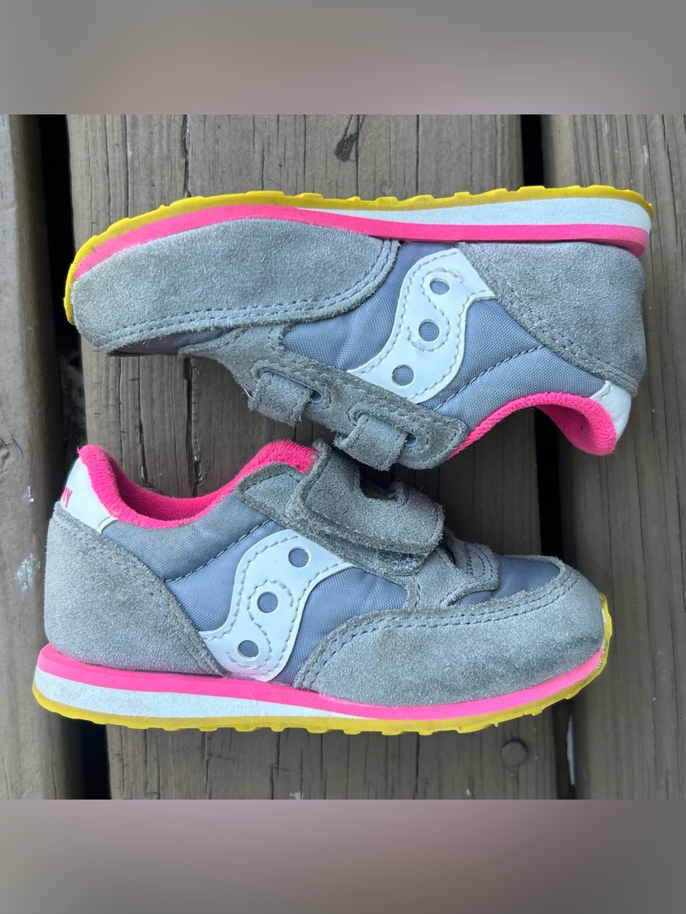Girls Saucony Original Jazz
Hook & Loop Sneaker Toddler
Little Kids Size 6